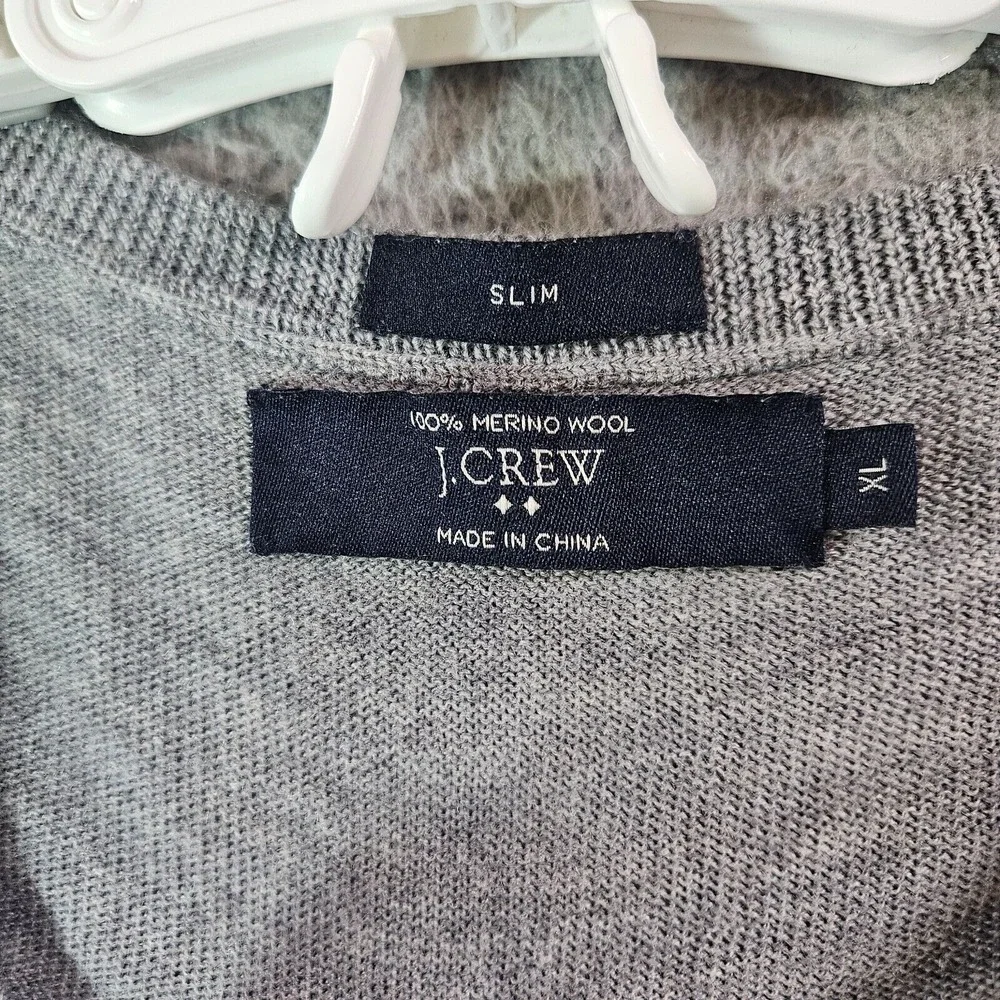 J Crew 100% Merino Wool Sweater Men XL V-Neck Gray Pullover‎